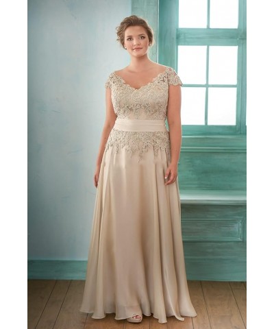 Women's V Neck Mother of The Bride Dresses for Wedding Long Lace A-Line Cap Sleeves Formal Gown with Pockets Emerald Green $3...